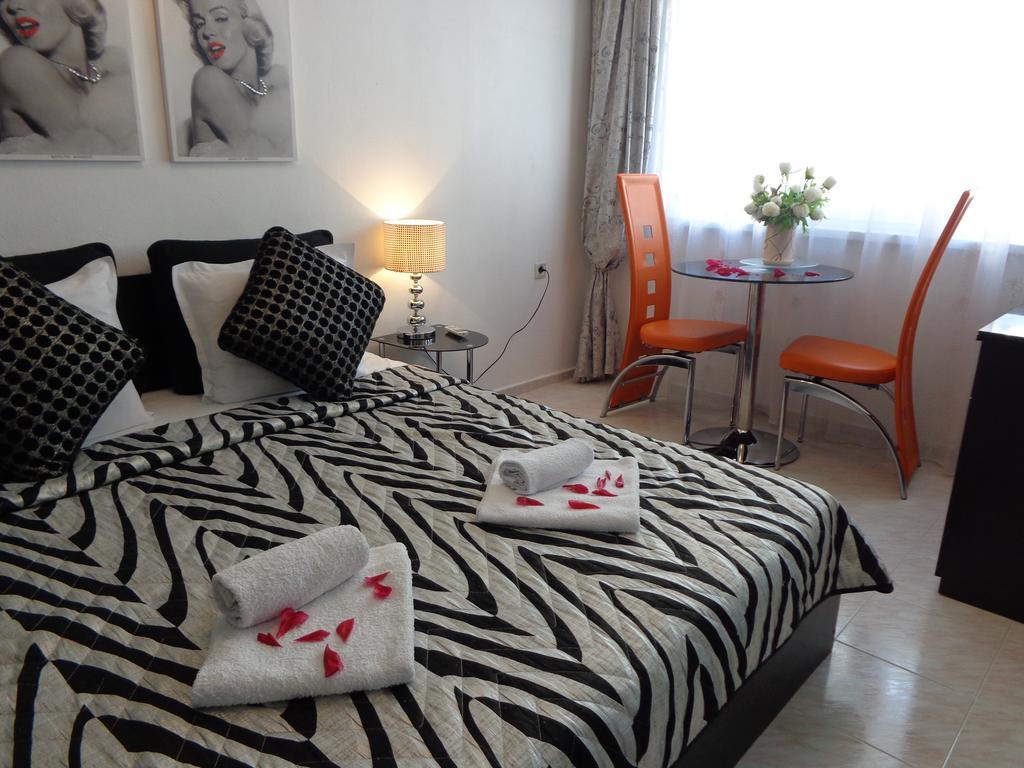 Zoya Apartment Burgas Exteriör bild